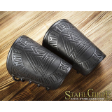 Leather cuffs Valcnut: a pair